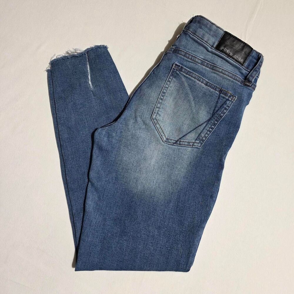 Kendall + Kylie High Rise Skinny Jeans Medium Wash Raw Distressed Hem 3/26
